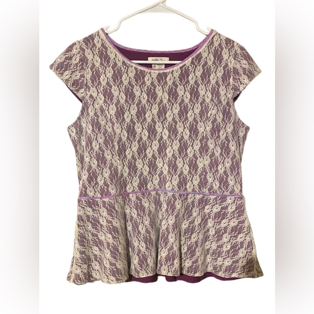 Matilda Jane Peplum Lace Top Size Medium Purple Cap Sleeve Blouse Stretch Shirt